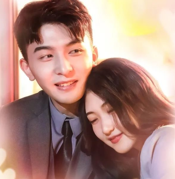 闪婚老公是首富第14集